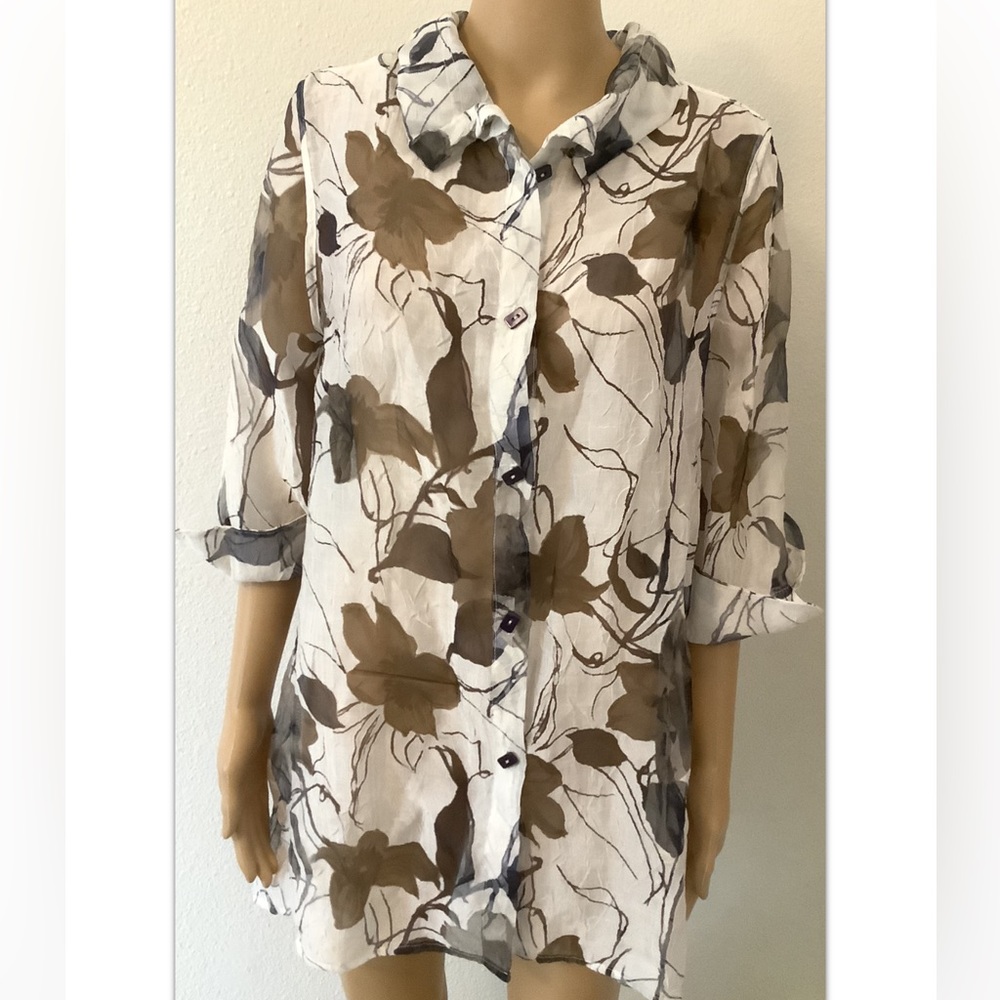 IC by Connie K Size Medium Sheer Floral Button Down, relaxed fit,